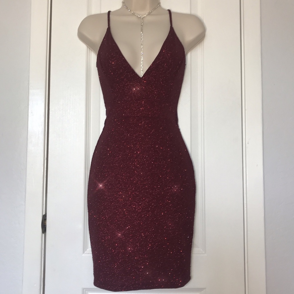 ‼️PRICE DROP‼️ Burgundy glitter dress